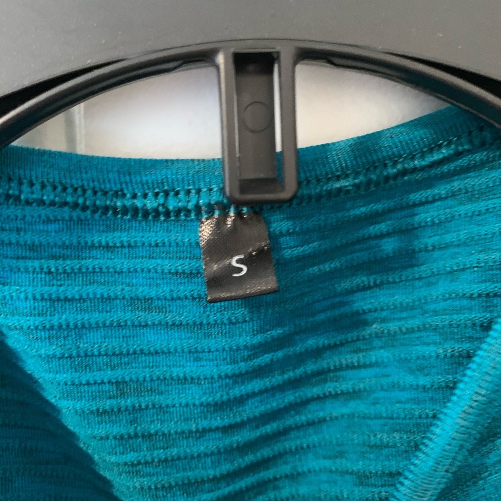 Alphalete top